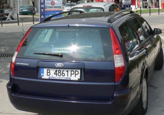 Băieţii care înmatriculează maşini în Bulgaria ştiu cum să fenteze legea care vrea să-i tragă pe dreapta